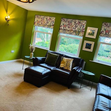 Central Beverley 4-Bedroom Townhouse エクステリア 写真